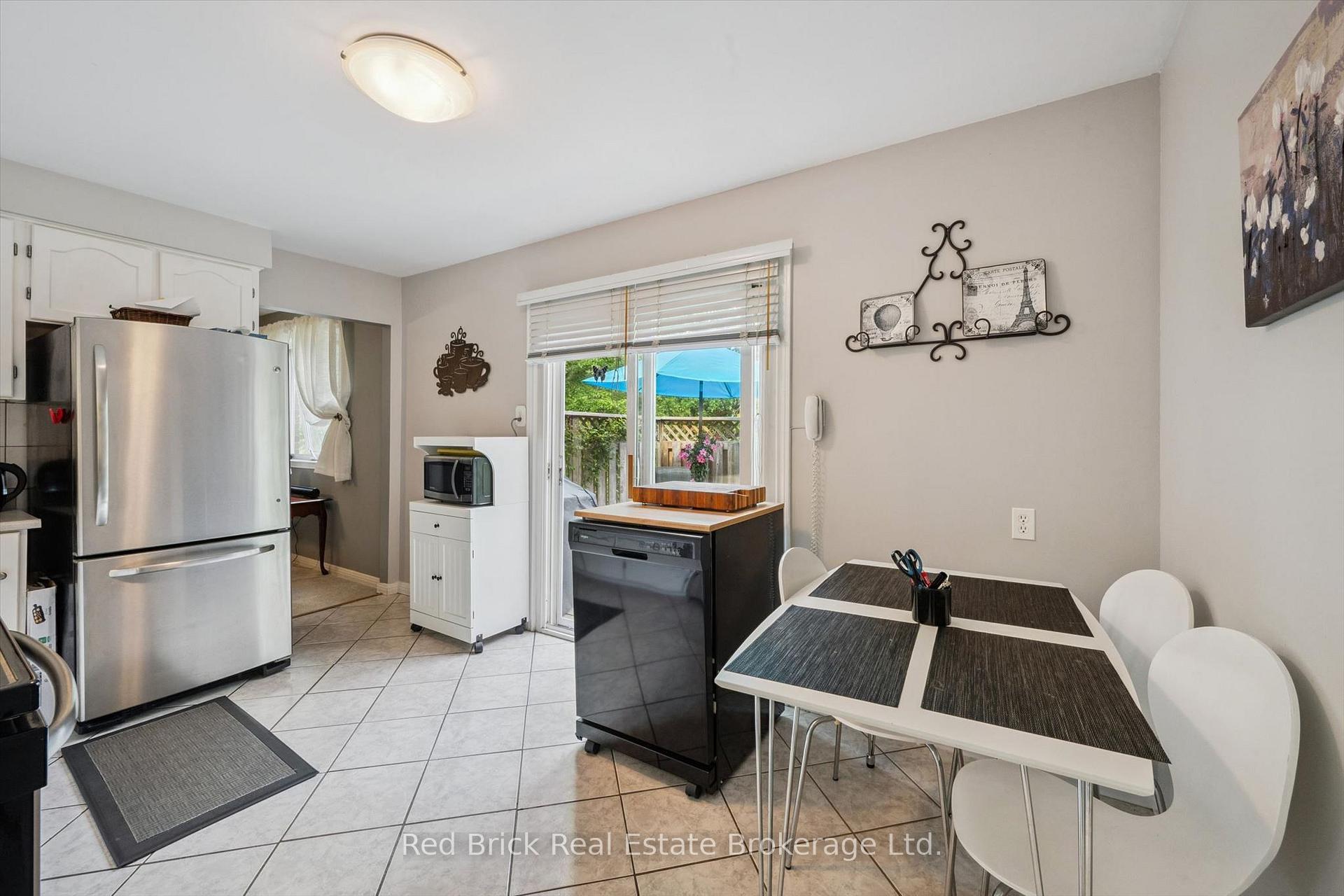Photo 17 of 2 Woodborough Road, Guelph, Kortright West — HOMEH