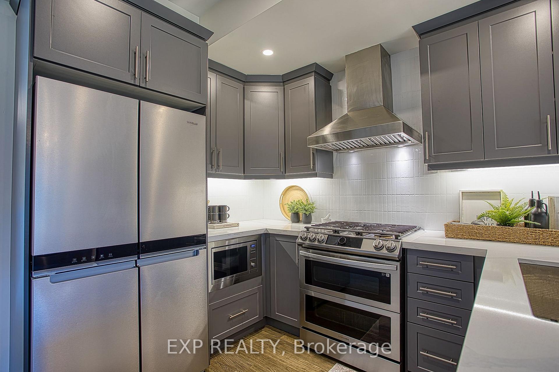 Photo 8 of Unit 4, 383 Dundas Street E, Hamilton, Waterdown — HOMEH