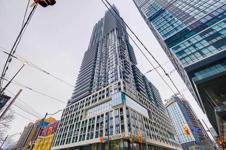 Front of Unit 3301, 251 Jarvis Street