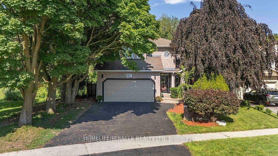 Front of 987 Copperfield Drive