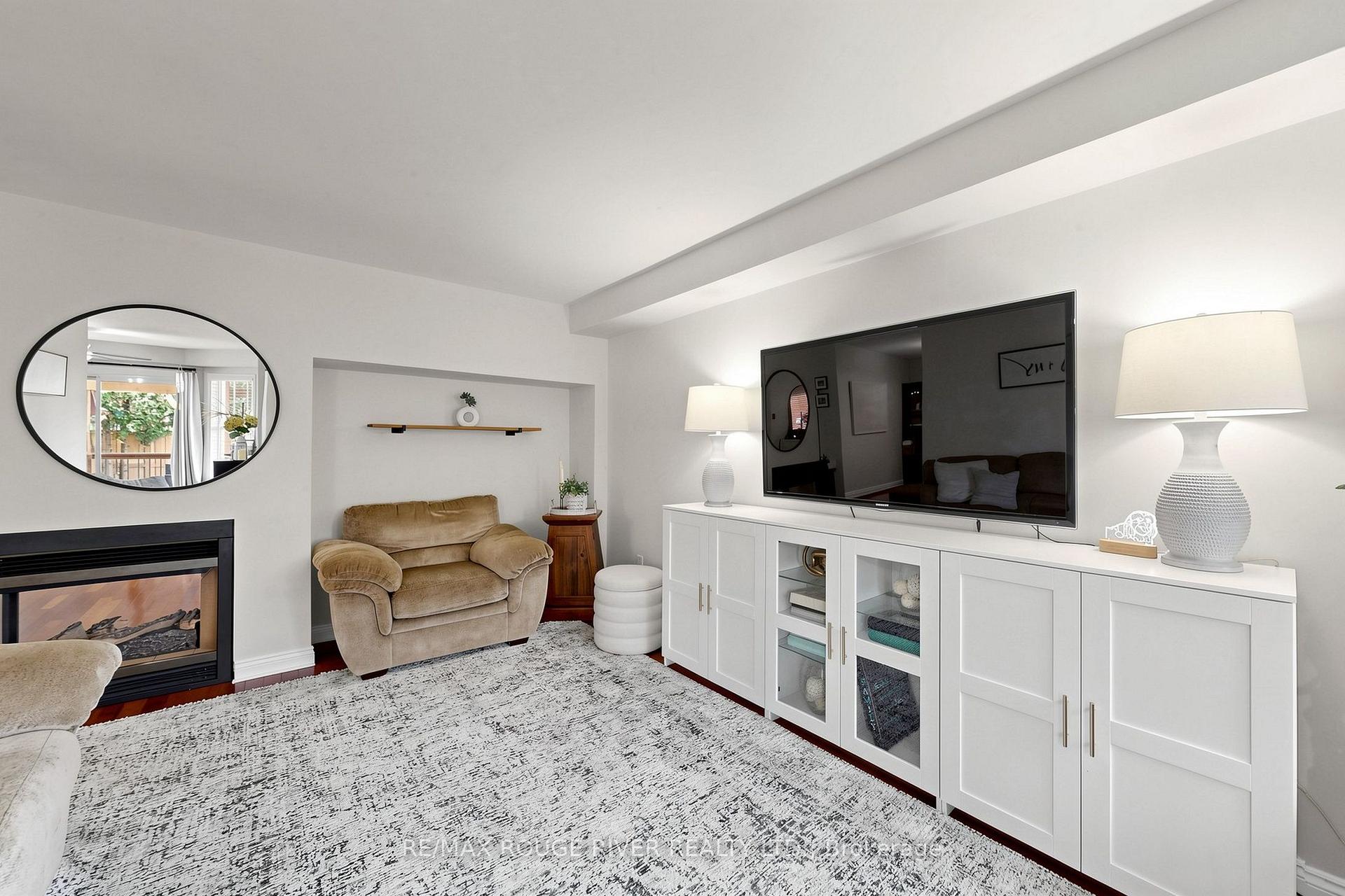 Photo 7 of 66 Tidewater Crescent, Whitby, Williamsburg — HOMEH