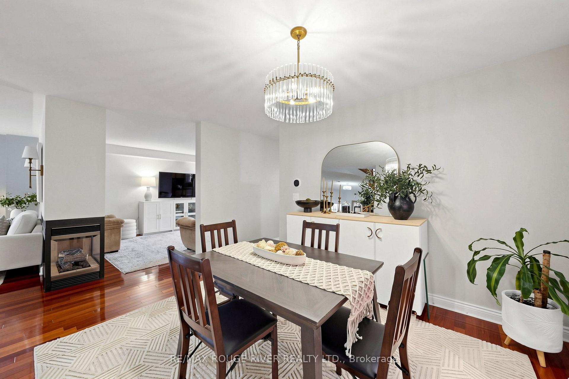 Photo 10 of 66 Tidewater Crescent, Whitby, Williamsburg — HOMEH