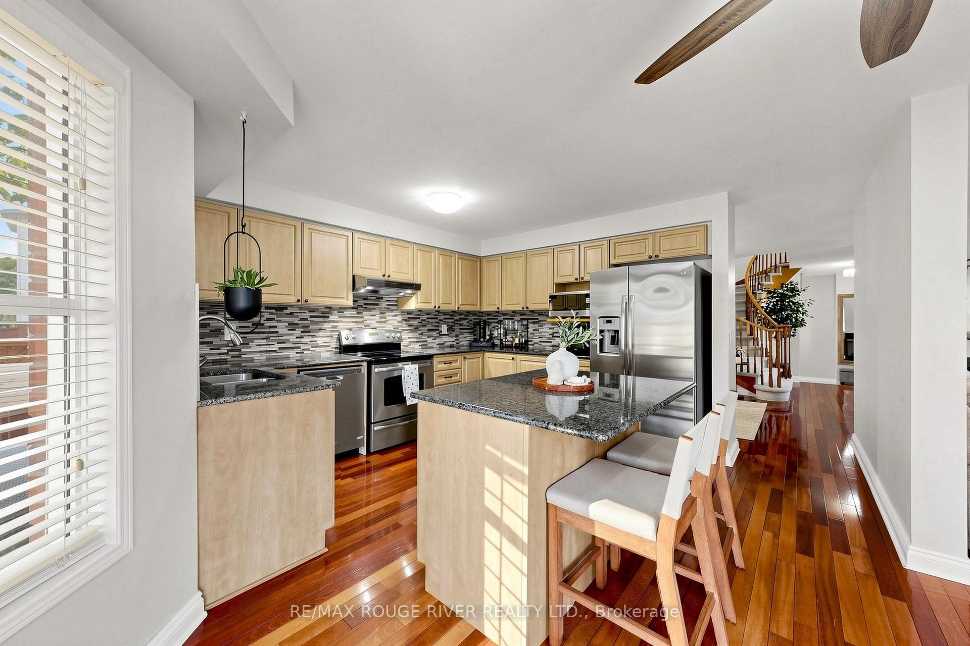 Photo 12 of 66 Tidewater Crescent, Whitby, Williamsburg — HOMEH