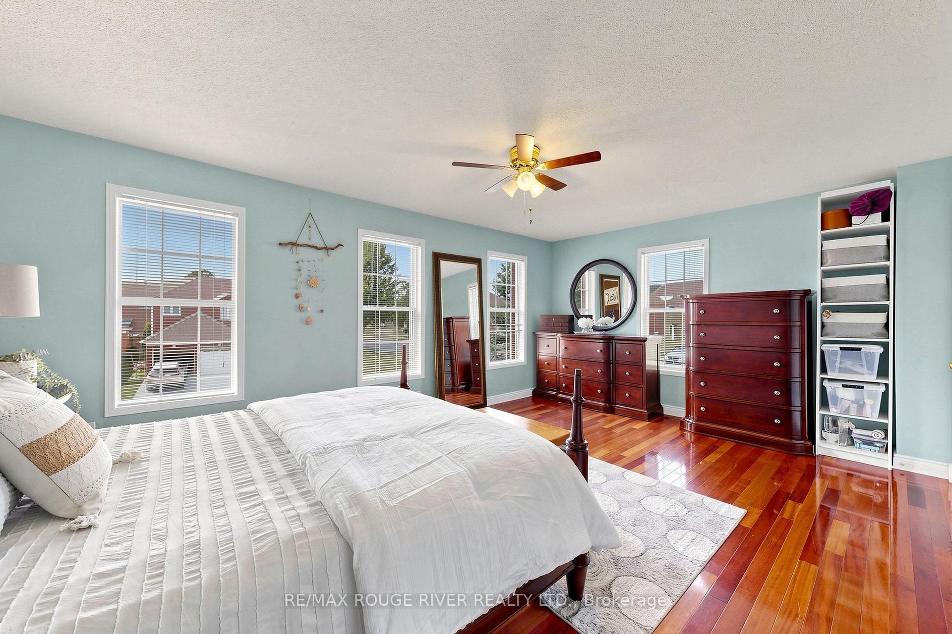 Photo 33 of 66 Tidewater Crescent, Whitby, Williamsburg — HOMEH