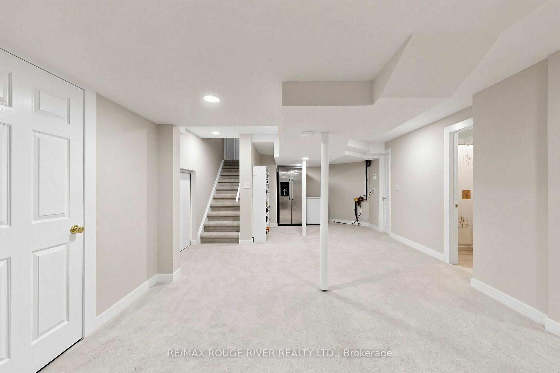 Photo 36 of 66 Tidewater Crescent, Whitby, Williamsburg — HOMEH
