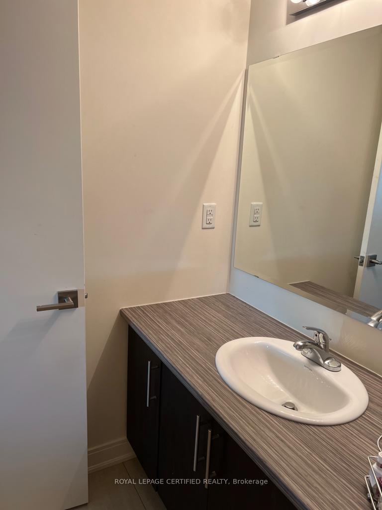 Photo 5 of Unit 86, 100 Dufay Road, Brampton, Fletcher's Meadow — HOMEH