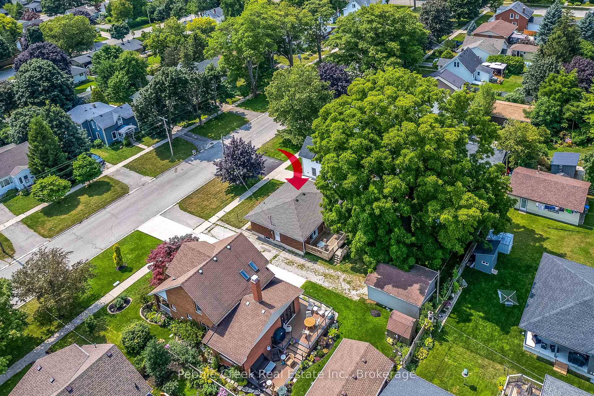 Photo 7 of 172 Elgin Avenue W, Goderich, Goderich (Town) — HOMEH