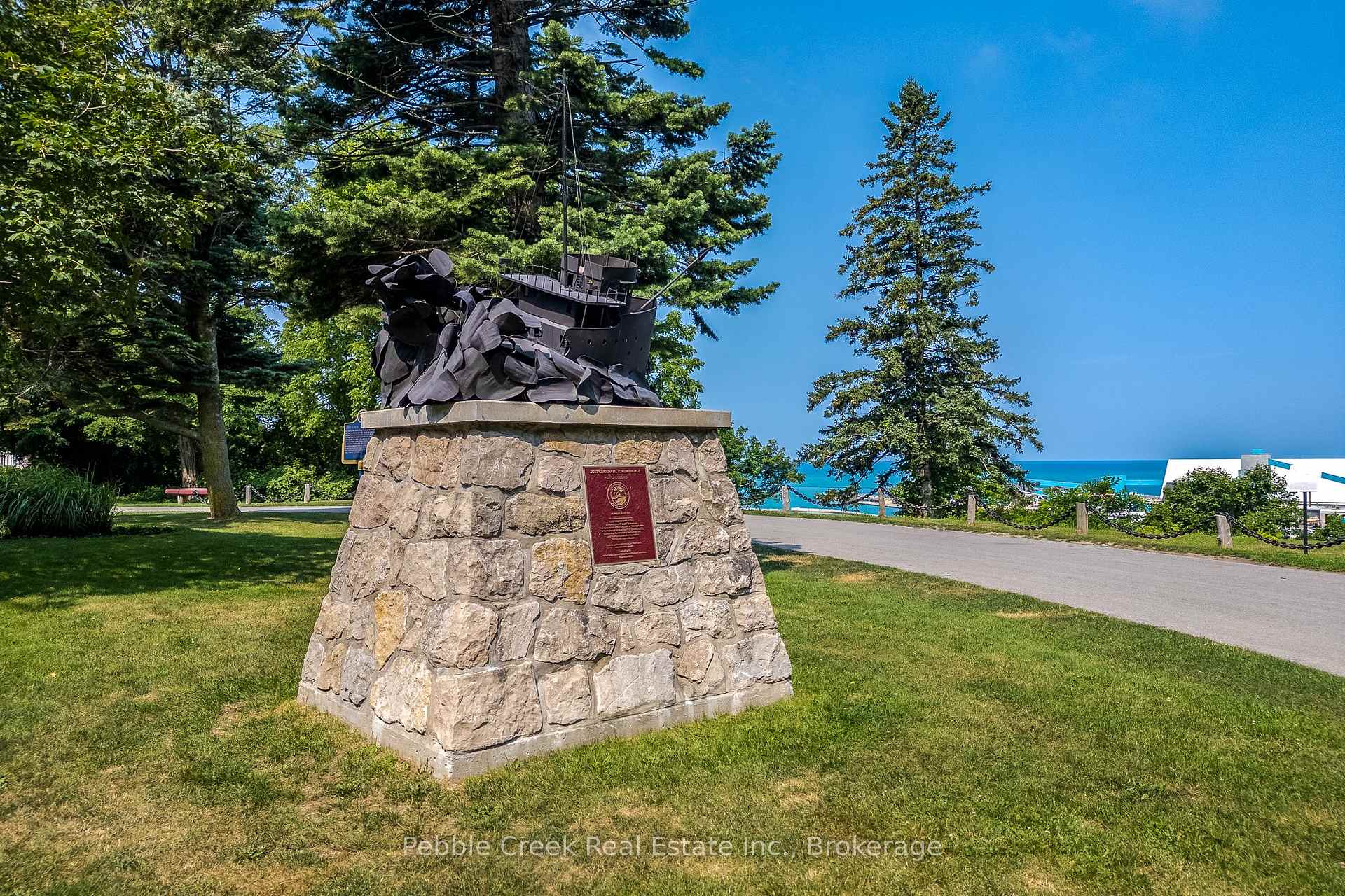Photo 15 of 172 Elgin Avenue W, Goderich, Goderich (Town) — HOMEH