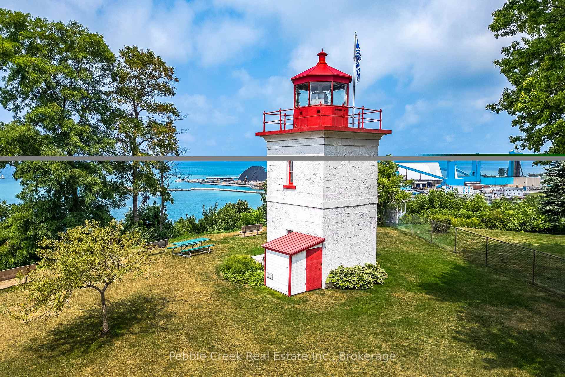 Photo 17 of 172 Elgin Avenue W, Goderich, Goderich (Town) — HOMEH