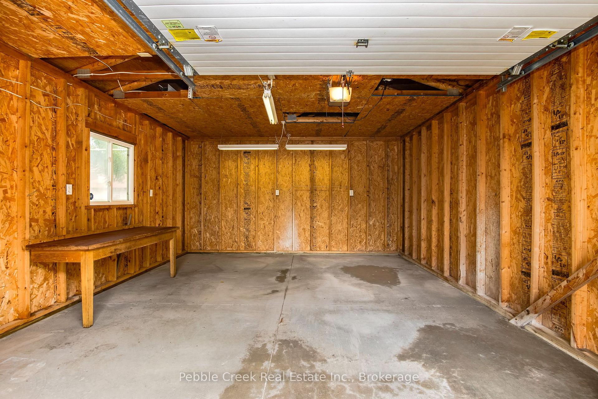 Photo 20 of 172 Elgin Avenue W, Goderich, Goderich (Town) — HOMEH