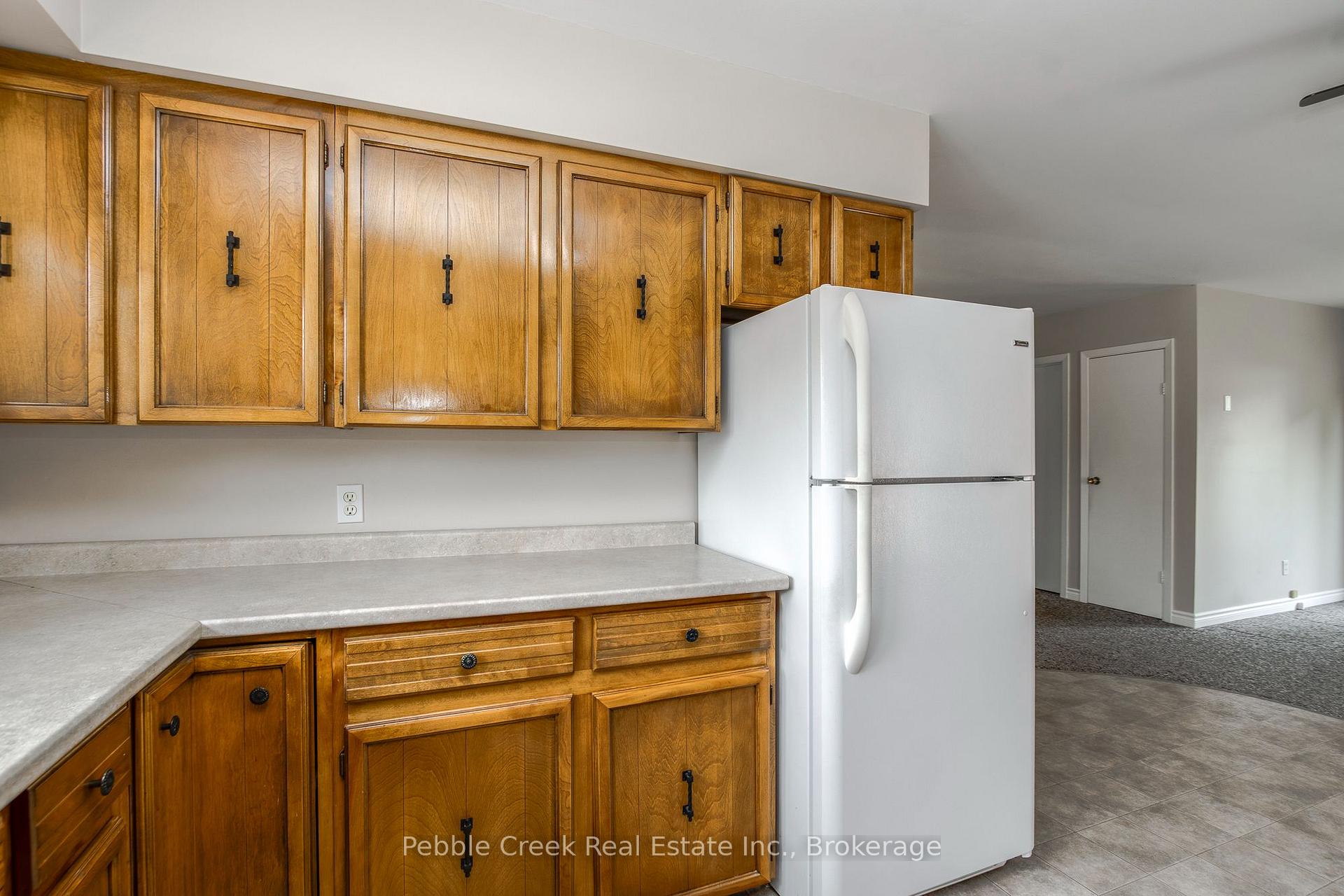 Photo 35 of 172 Elgin Avenue W, Goderich, Goderich (Town) — HOMEH