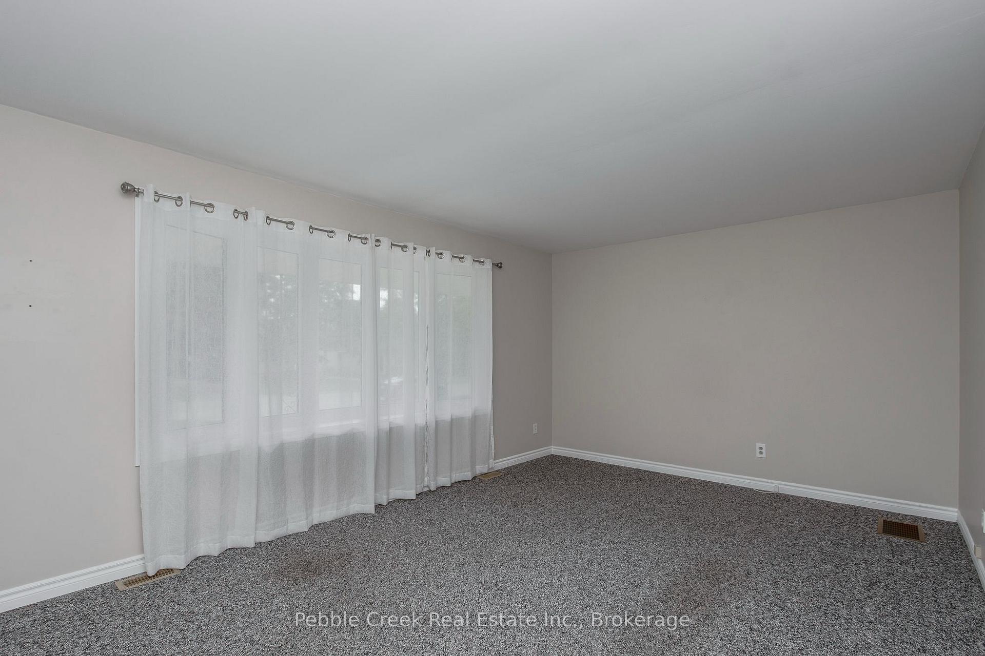 Photo 39 of 172 Elgin Avenue W, Goderich, Goderich (Town) — HOMEH