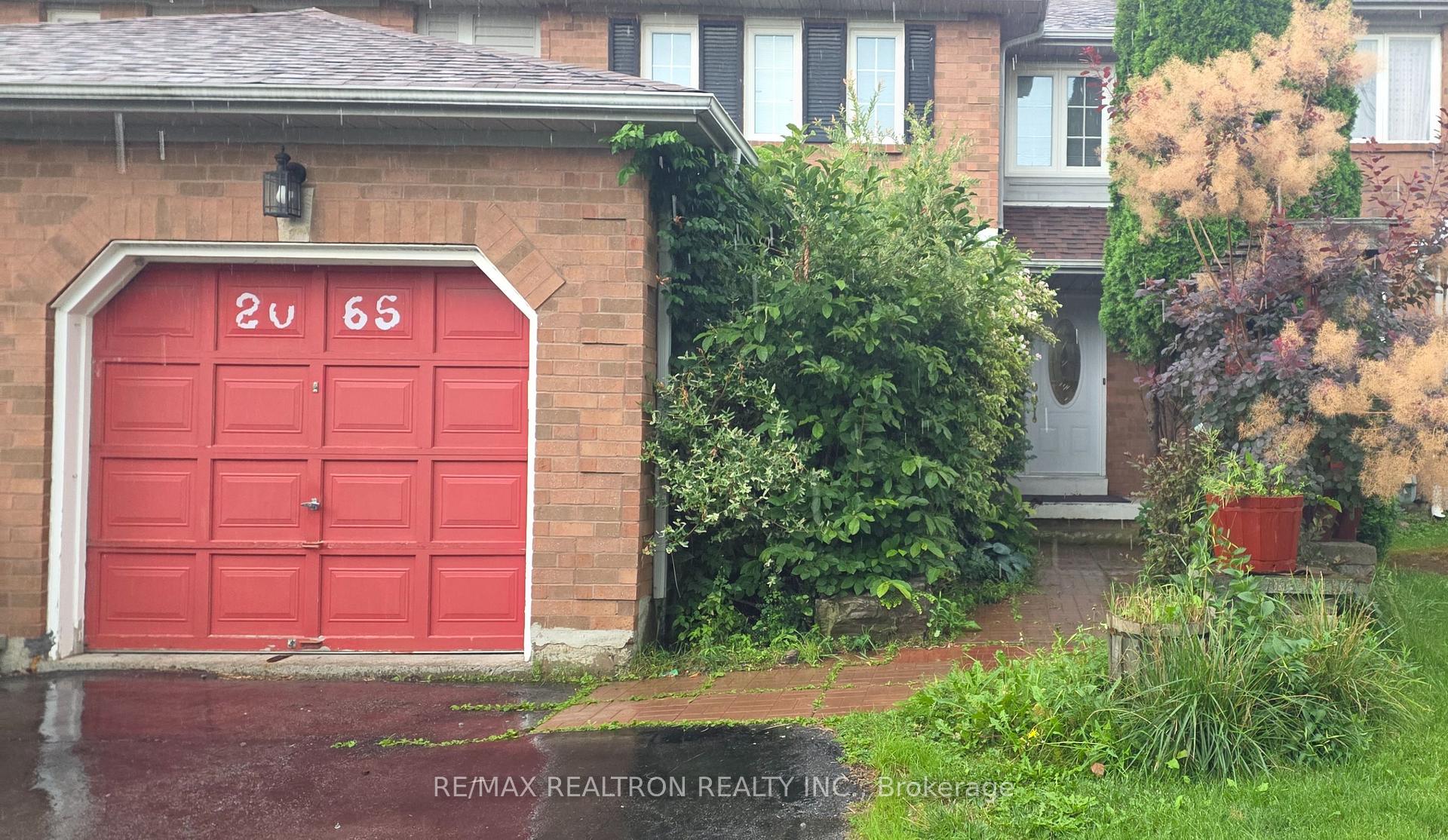 Photo 2 of 2065 Blue Ridge Crescent, Pickering, Brock Ridge — HOMEH