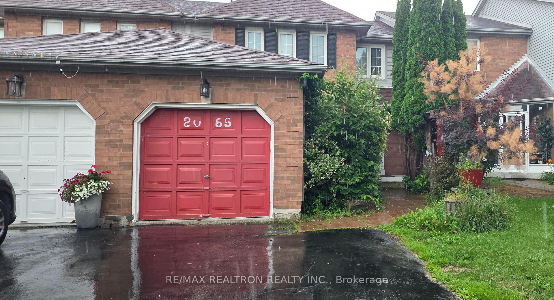 Photo 3 of 2065 Blue Ridge Crescent, Pickering, Brock Ridge — HOMEH