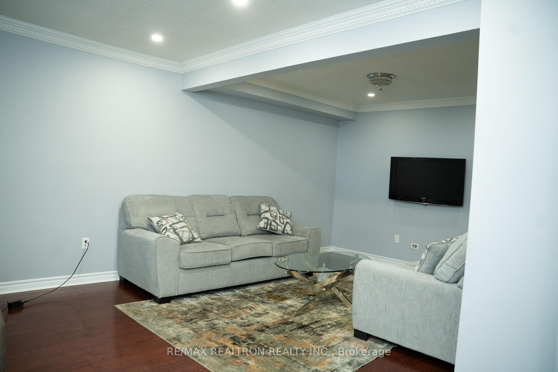 Photo 12 of 2065 Blue Ridge Crescent, Pickering, Brock Ridge — HOMEH