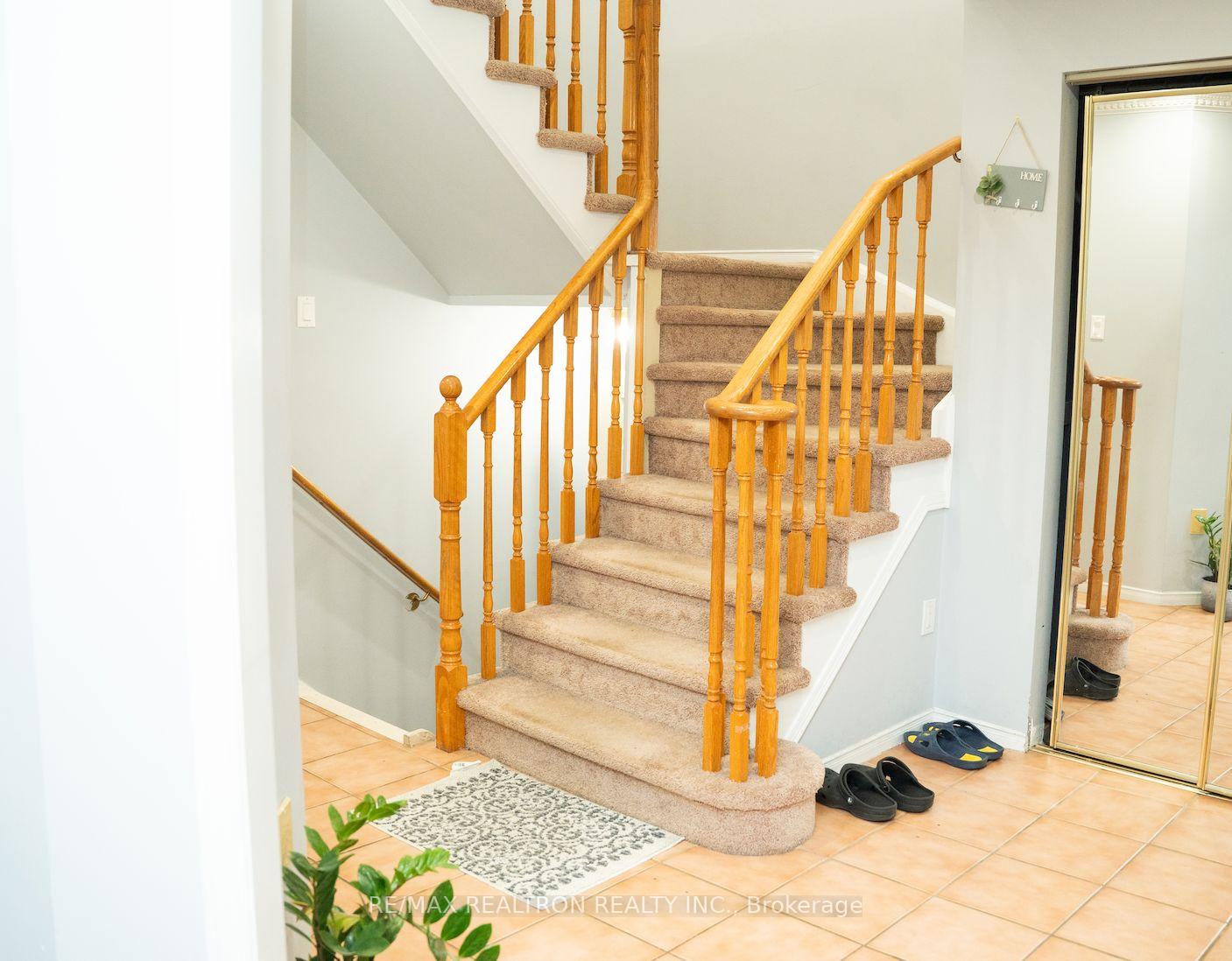 Photo 14 of 2065 Blue Ridge Crescent, Pickering, Brock Ridge — HOMEH