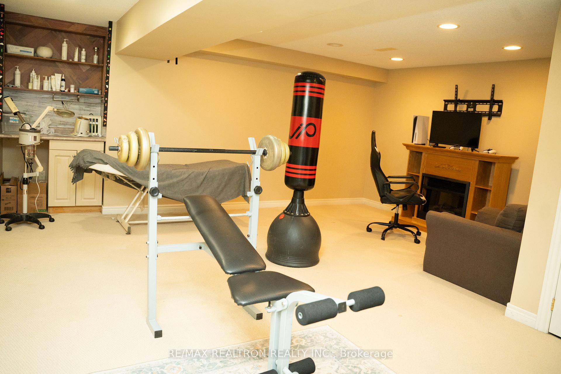 Photo 46 of 2065 Blue Ridge Crescent, Pickering, Brock Ridge — HOMEH