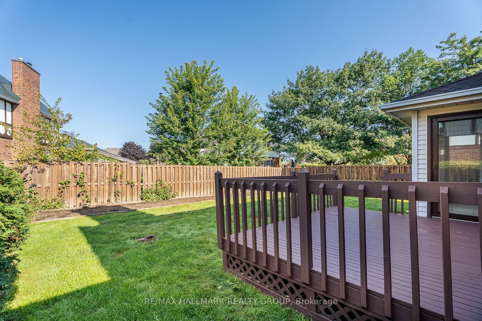 Photo 36 of 38 Bateman Drive, Ottawa, Manordale — HOMEH