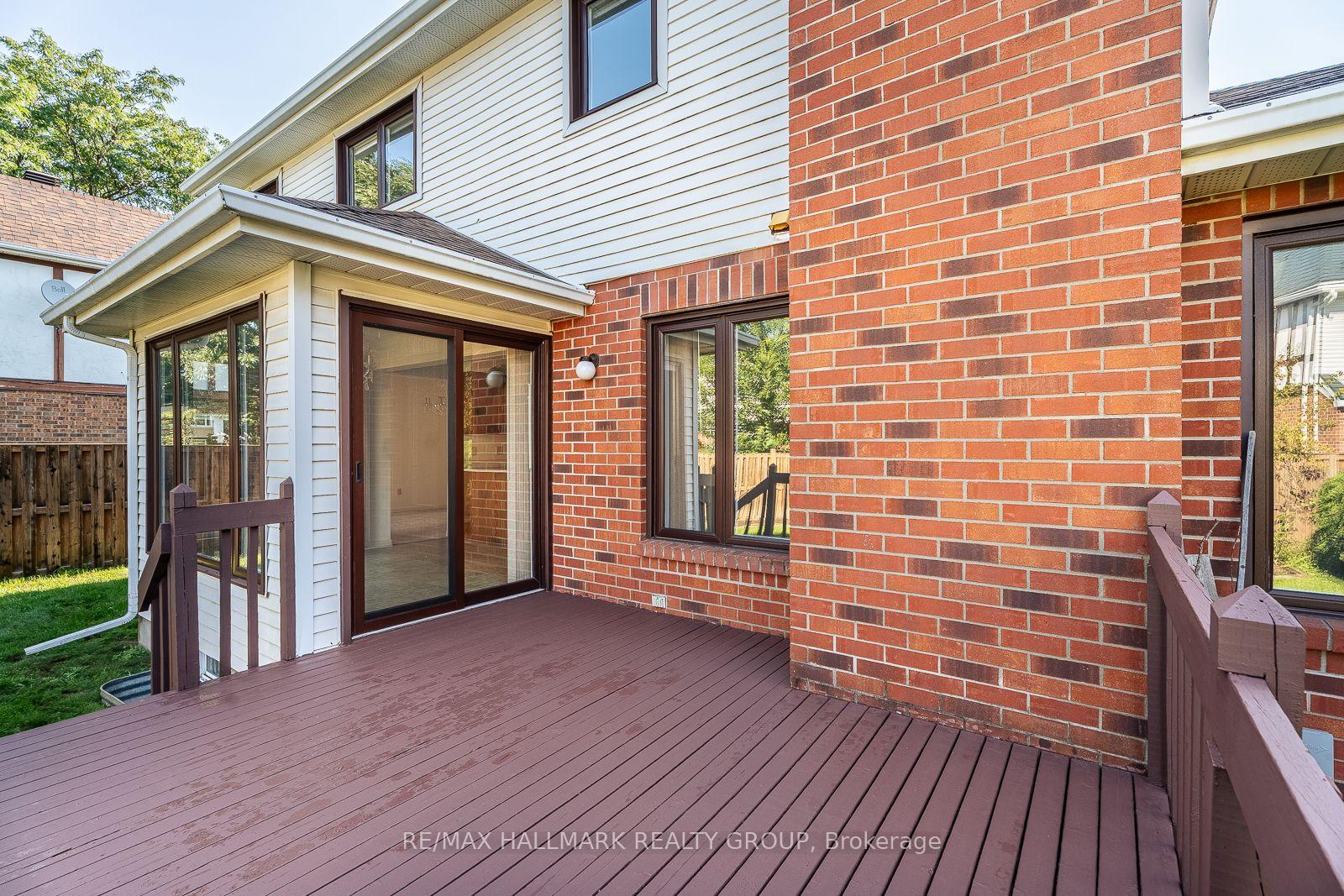 Photo 40 of 38 Bateman Drive, Ottawa, Manordale — HOMEH