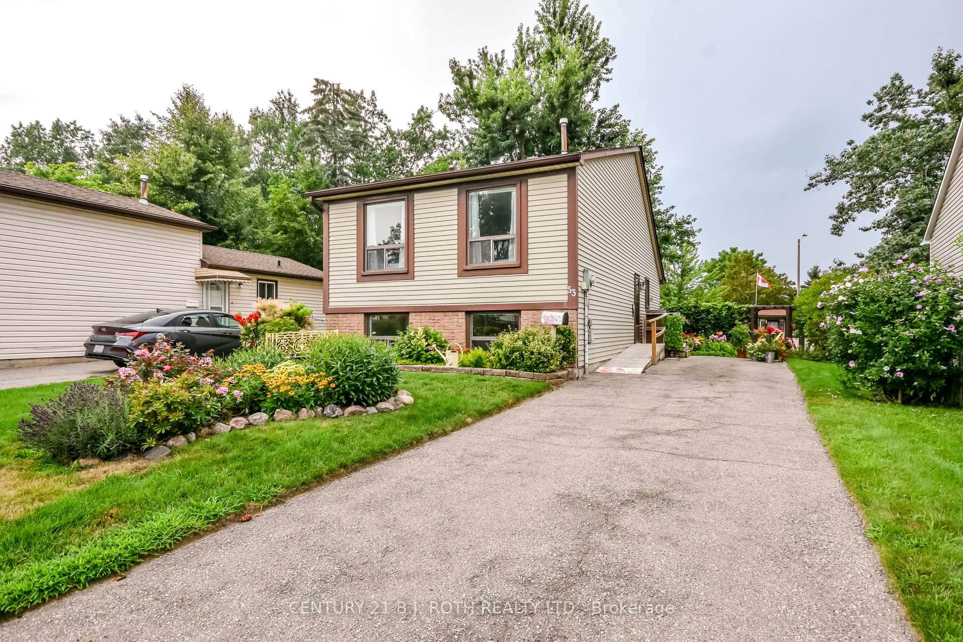 Photo 47 of 53 Mowat Crescent, Barrie, Letitia Heights — HOMEH