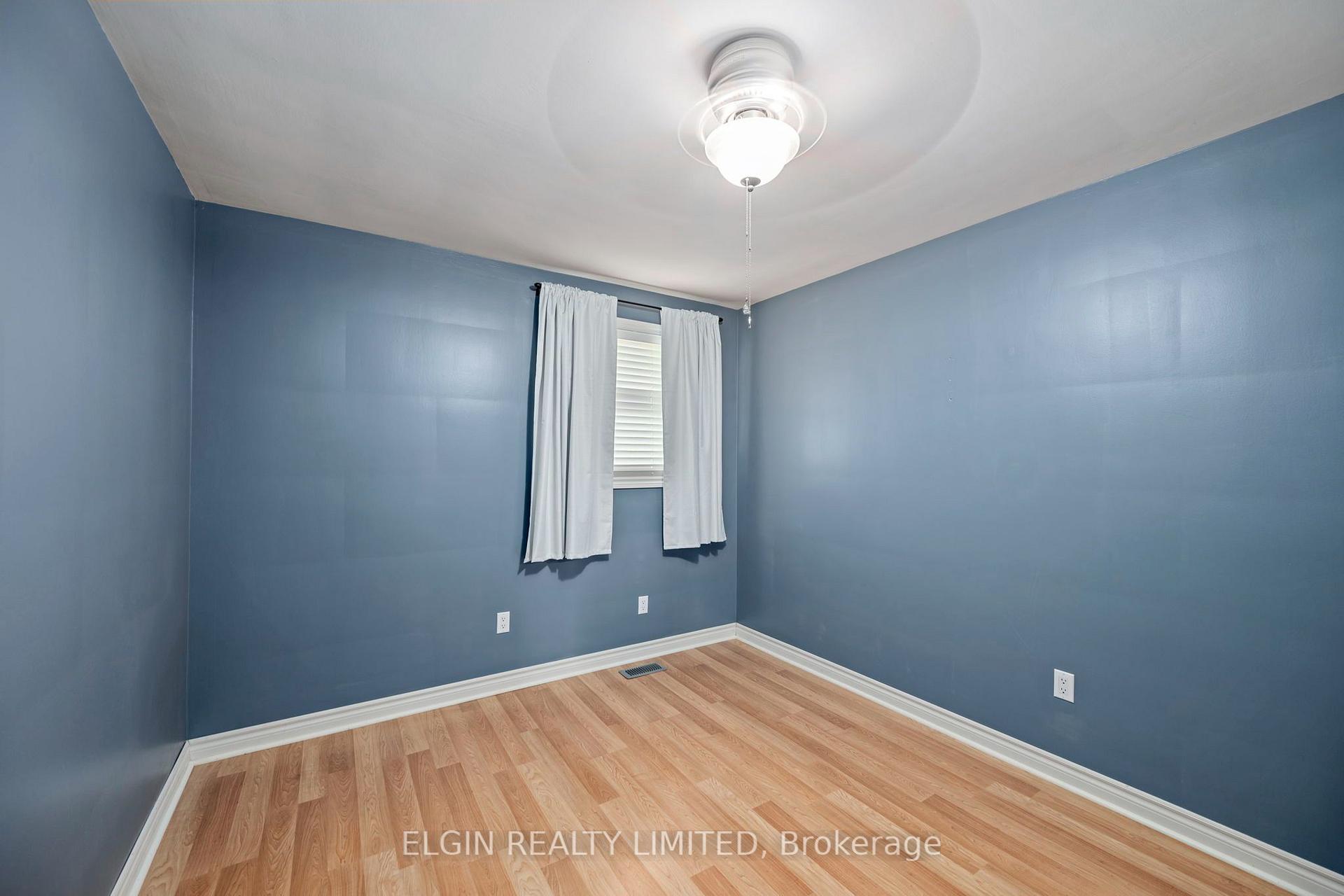 Photo 12 of 27 Vanier Place, St. Thomas — HOMEH