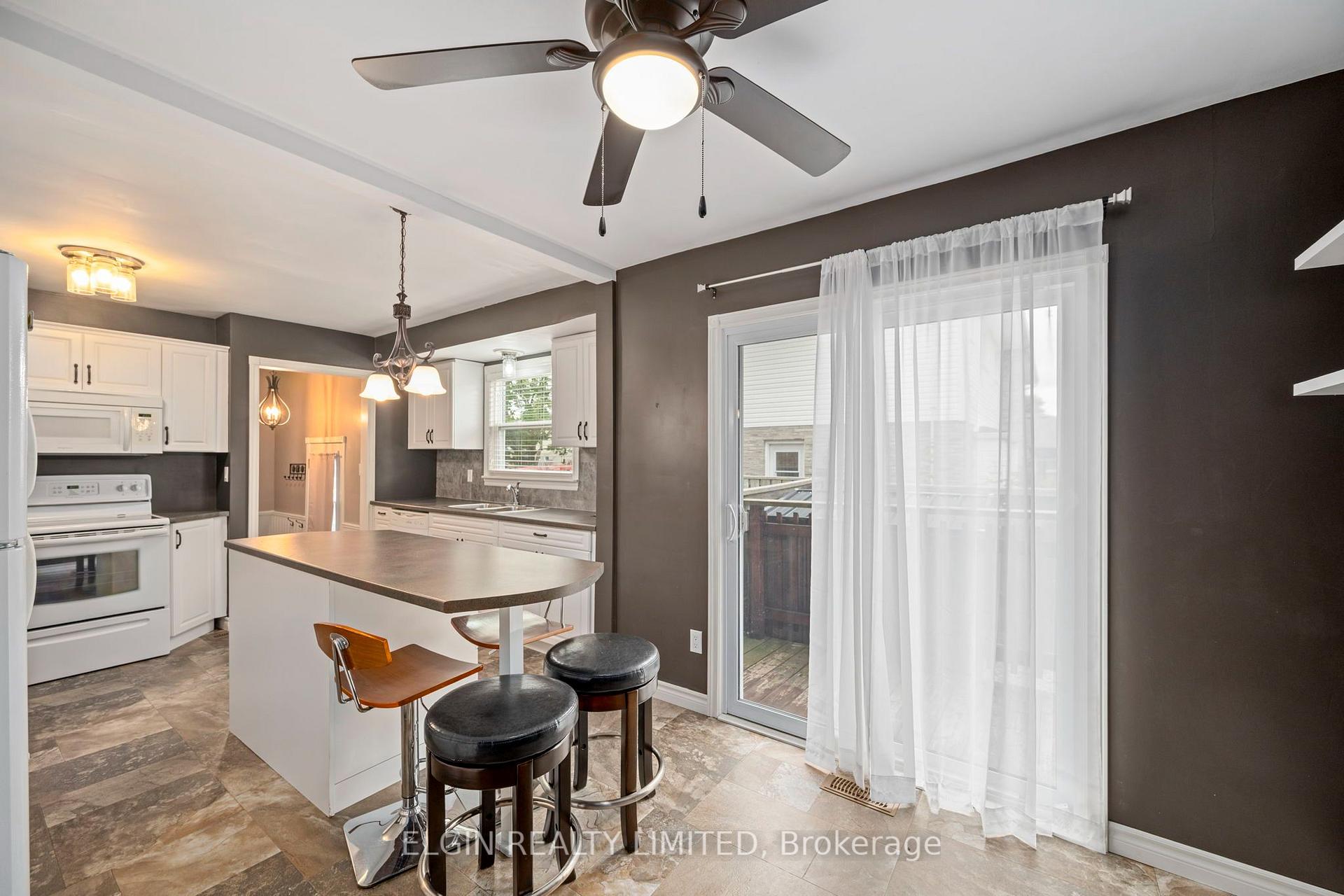 Photo 13 of 27 Vanier Place, St. Thomas — HOMEH