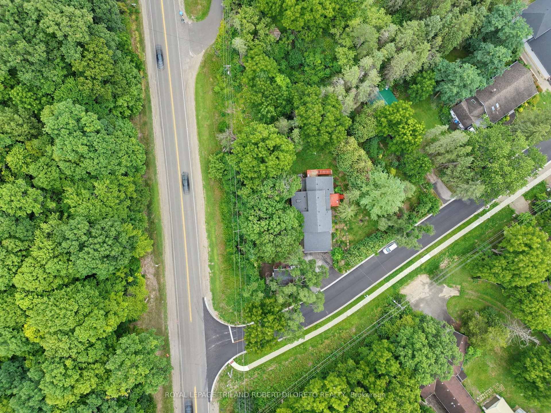 Photo 4 of 7 Elmhurst Street, Middlesex Centre, Kilworth — HOMEH