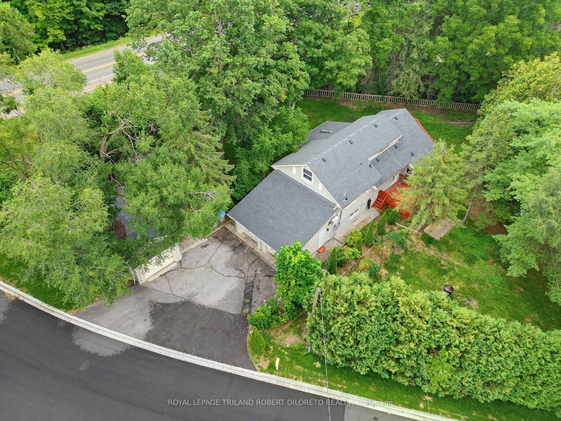 Photo 7 of 7 Elmhurst Street, Middlesex Centre, Kilworth — HOMEH