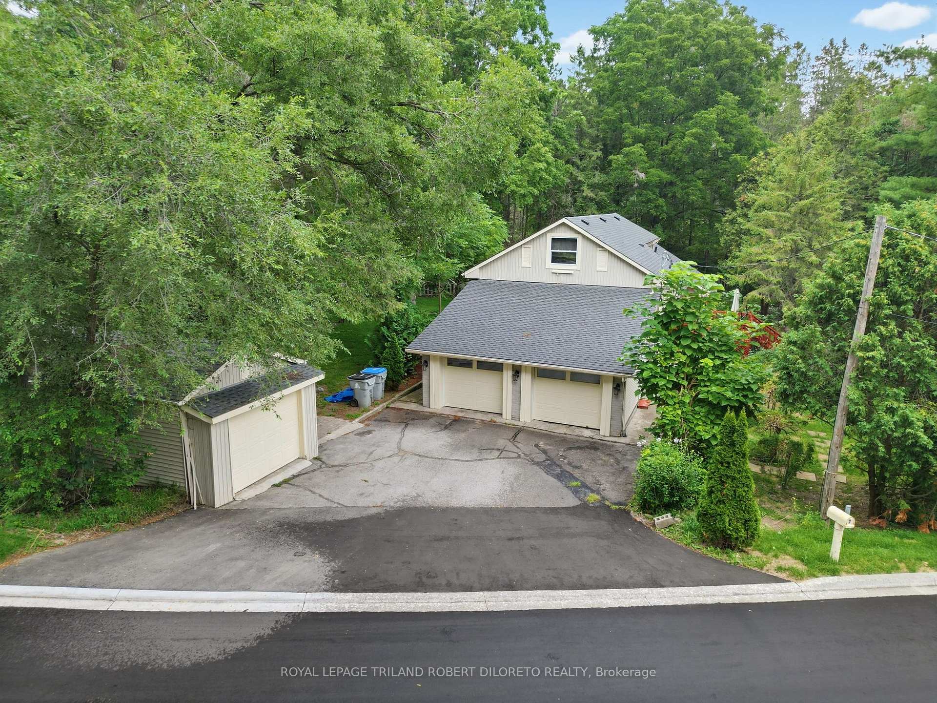 Photo 9 of 7 Elmhurst Street, Middlesex Centre, Kilworth — HOMEH