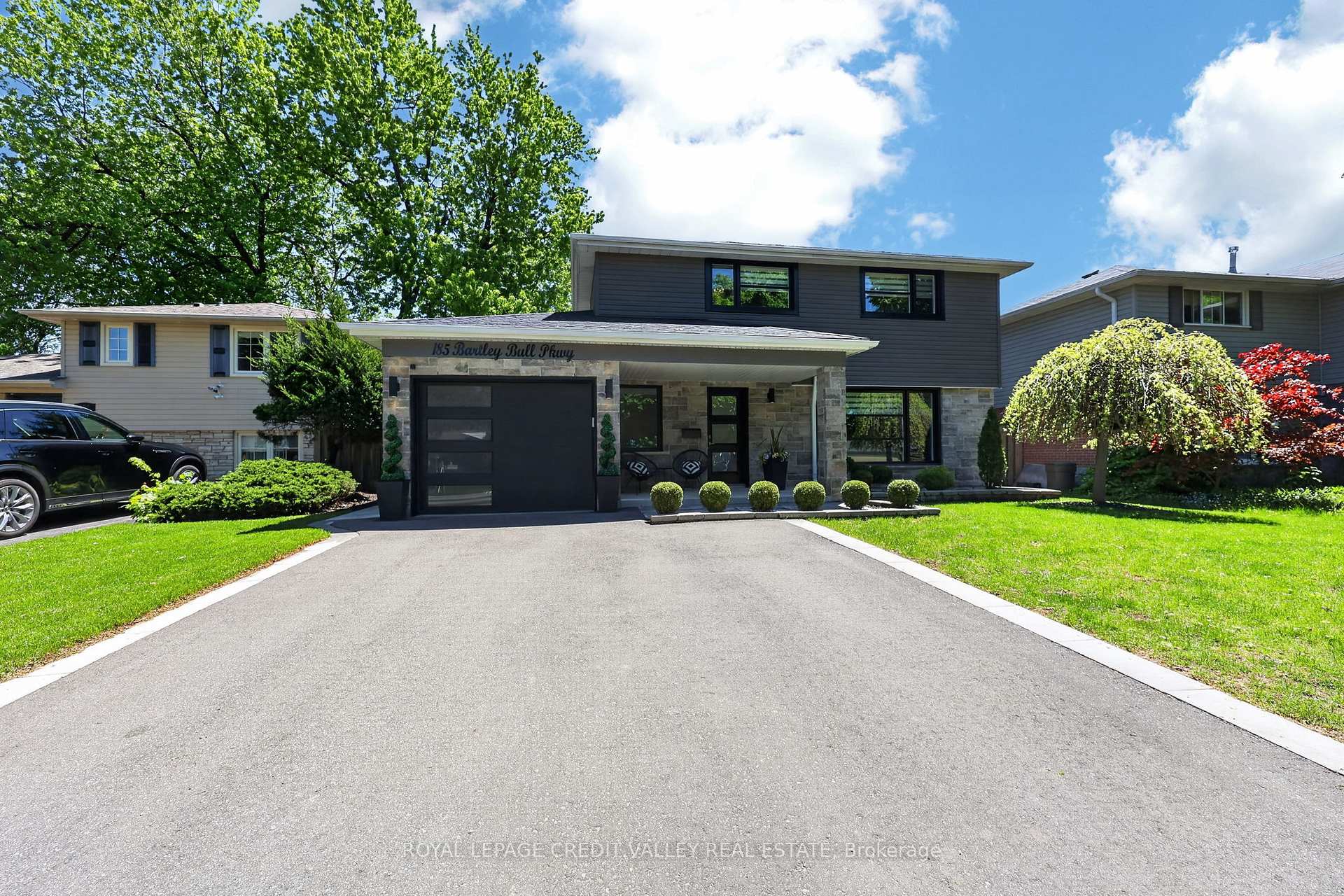 Photo 2 of 185 Bartley Bull Parkway, Brampton, Brampton East — HOMEH