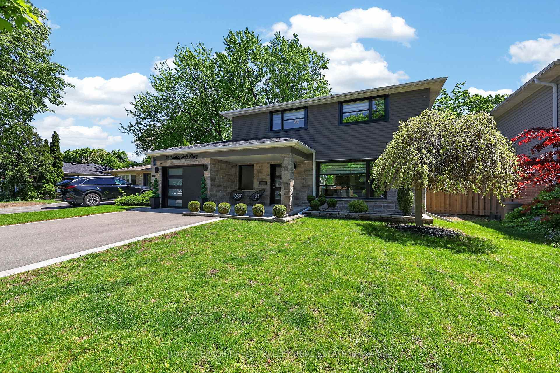 Photo 3 of 185 Bartley Bull Parkway, Brampton, Brampton East — HOMEH