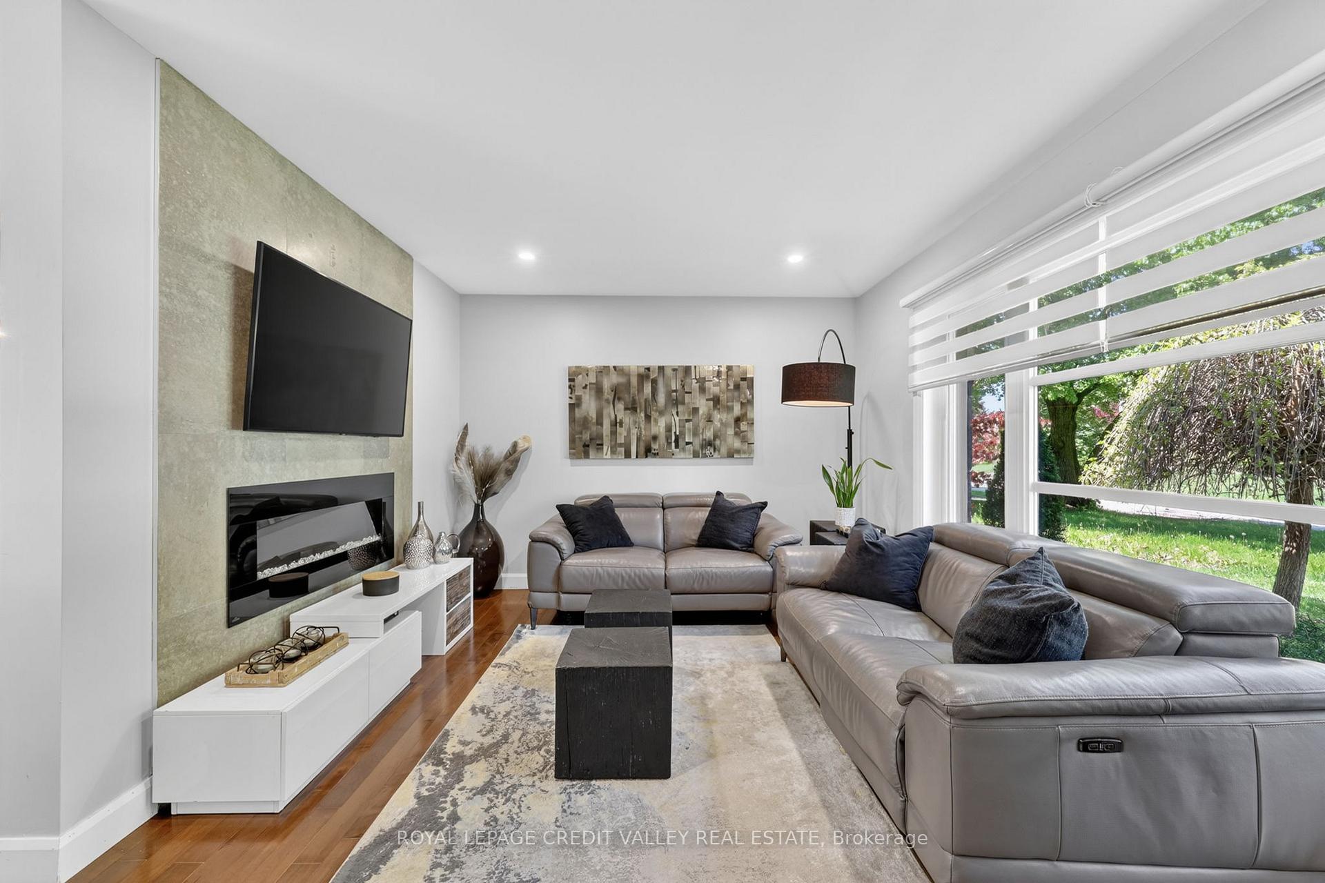 Photo 7 of 185 Bartley Bull Parkway, Brampton, Brampton East — HOMEH