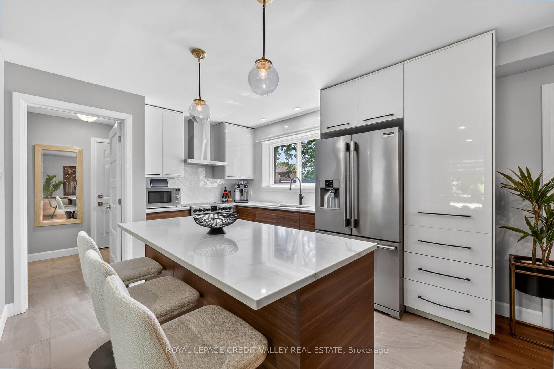 Photo 12 of 185 Bartley Bull Parkway, Brampton, Brampton East — HOMEH
