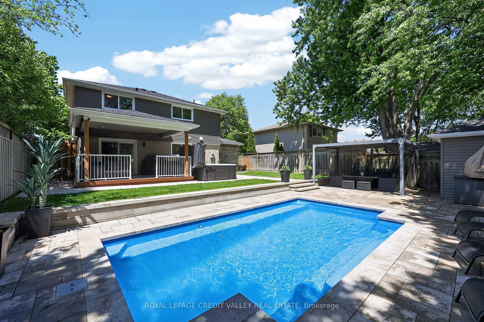 Photo 43 of 185 Bartley Bull Parkway, Brampton, Brampton East — HOMEH