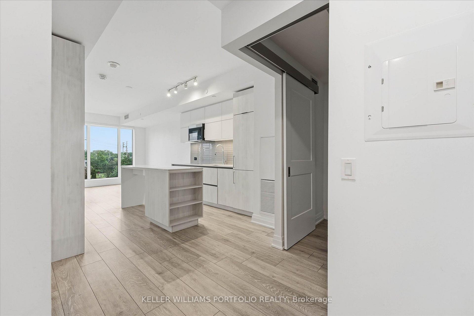 Photo 7 of Unit 506, 21 Park Street E, Mississauga, Port Credit — HOMEH