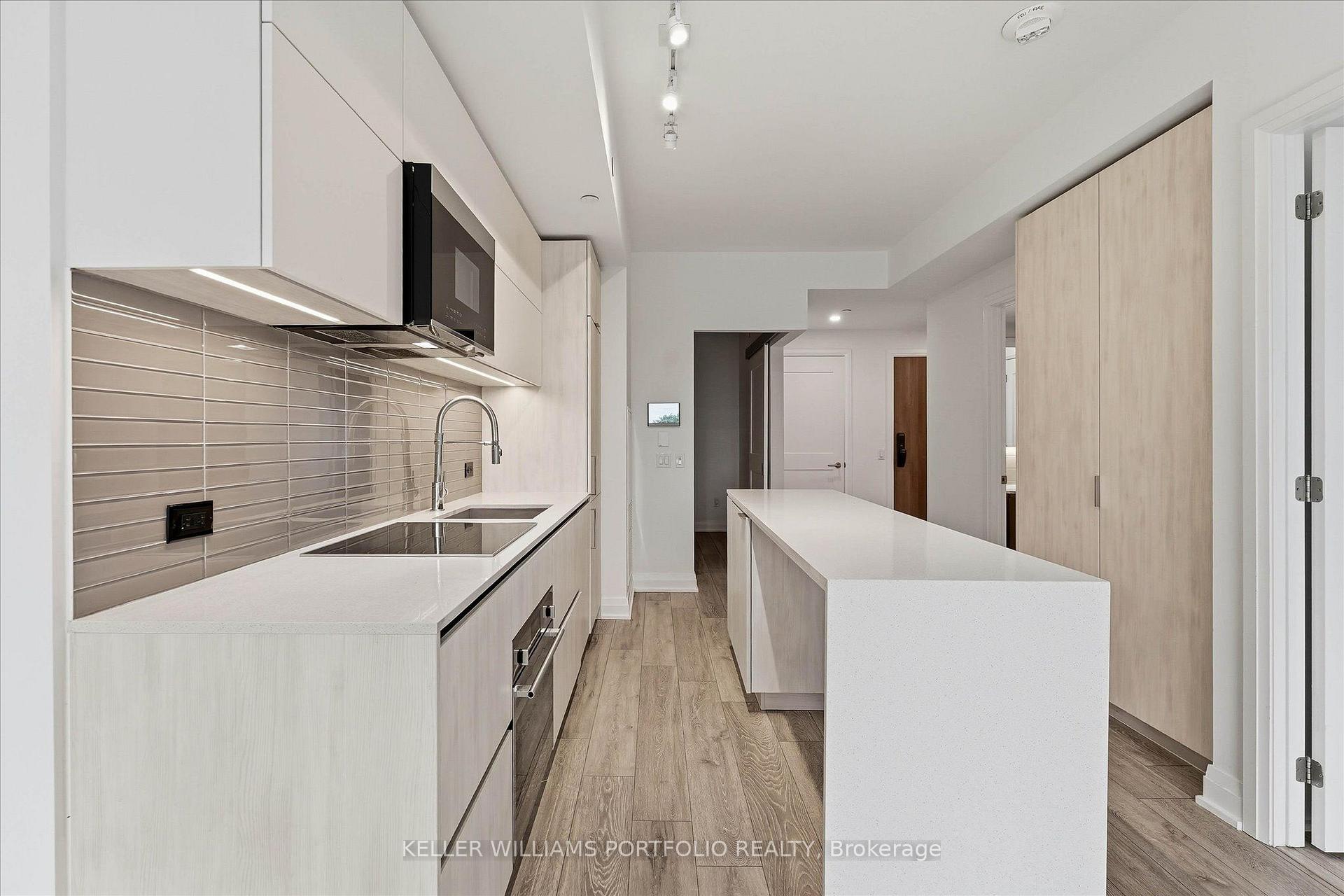 Photo 8 of Unit 506, 21 Park Street E, Mississauga, Port Credit — HOMEH