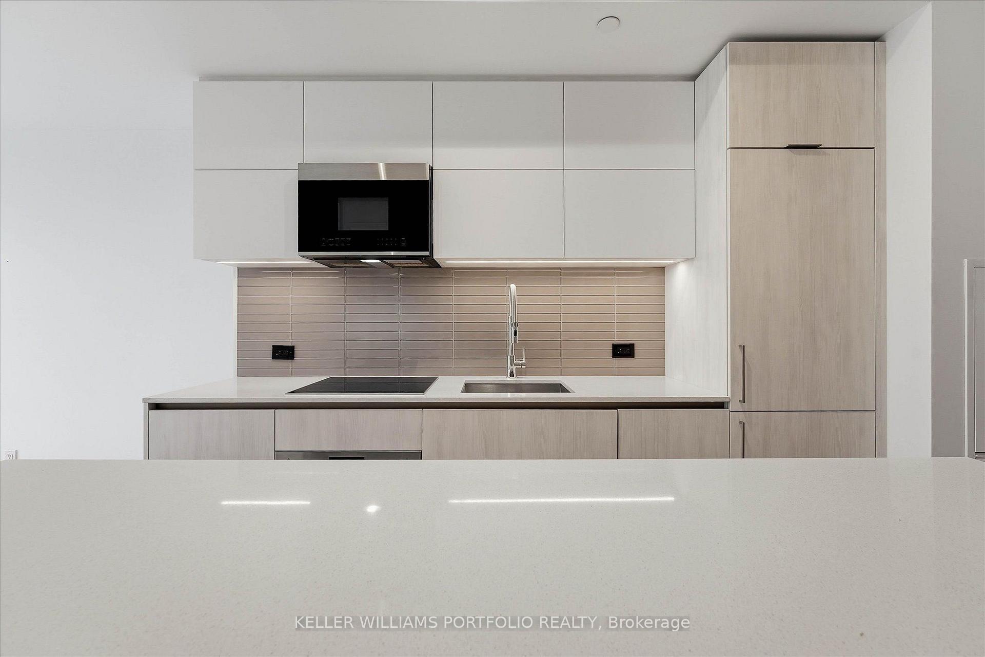 Photo 9 of Unit 506, 21 Park Street E, Mississauga, Port Credit — HOMEH
