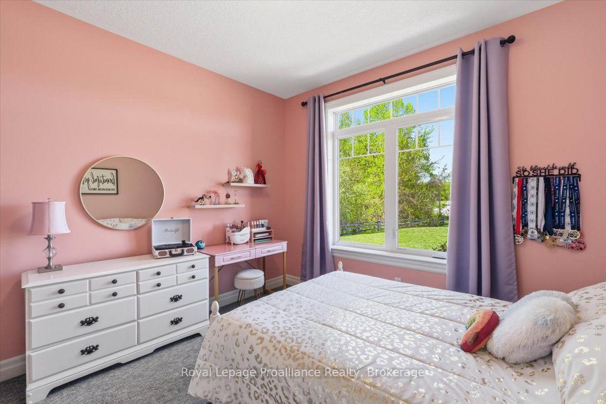 Photo 39 of 63 Hiddenvalley Drive, Belleville, Thurlow Ward — HOMEH