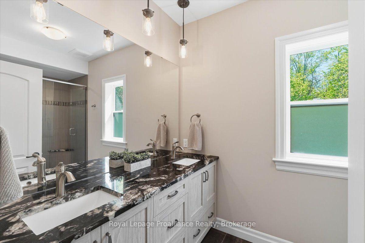 Photo 53 of 63 Hiddenvalley Drive, Belleville, Thurlow Ward — HOMEH