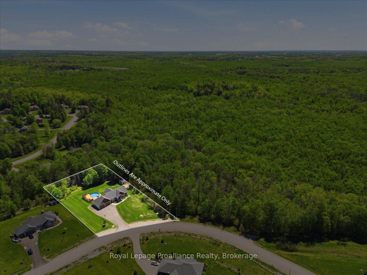 Photo 77 of 63 Hiddenvalley Drive, Belleville, Thurlow Ward — HOMEH