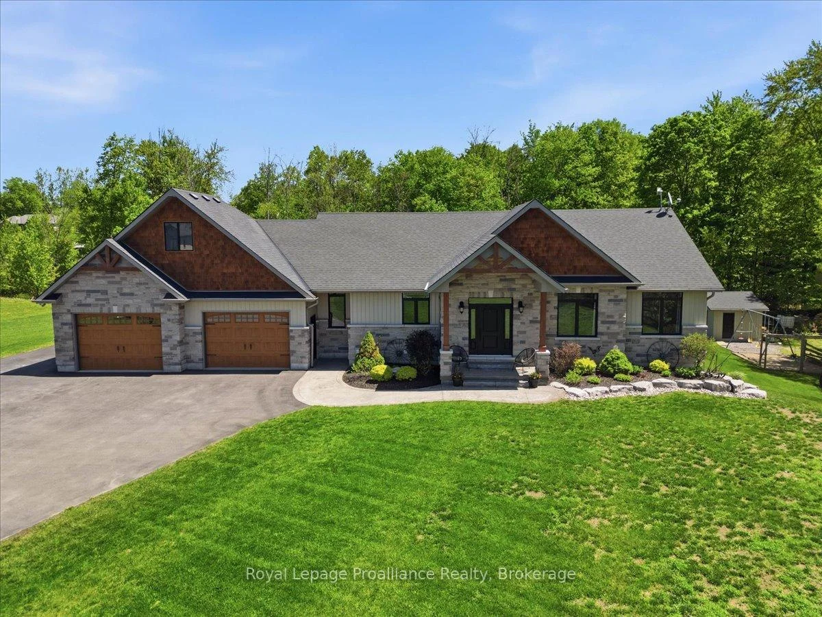 Photo 10 of 63 Hiddenvalley Drive, Belleville, Thurlow Ward — HOMEH