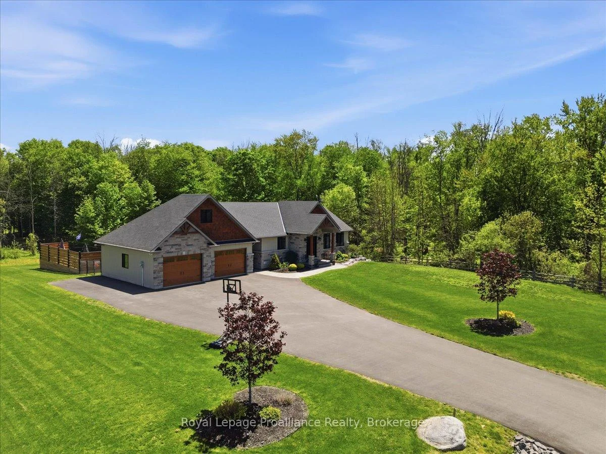 Photo 12 of 63 Hiddenvalley Drive, Belleville, Thurlow Ward — HOMEH