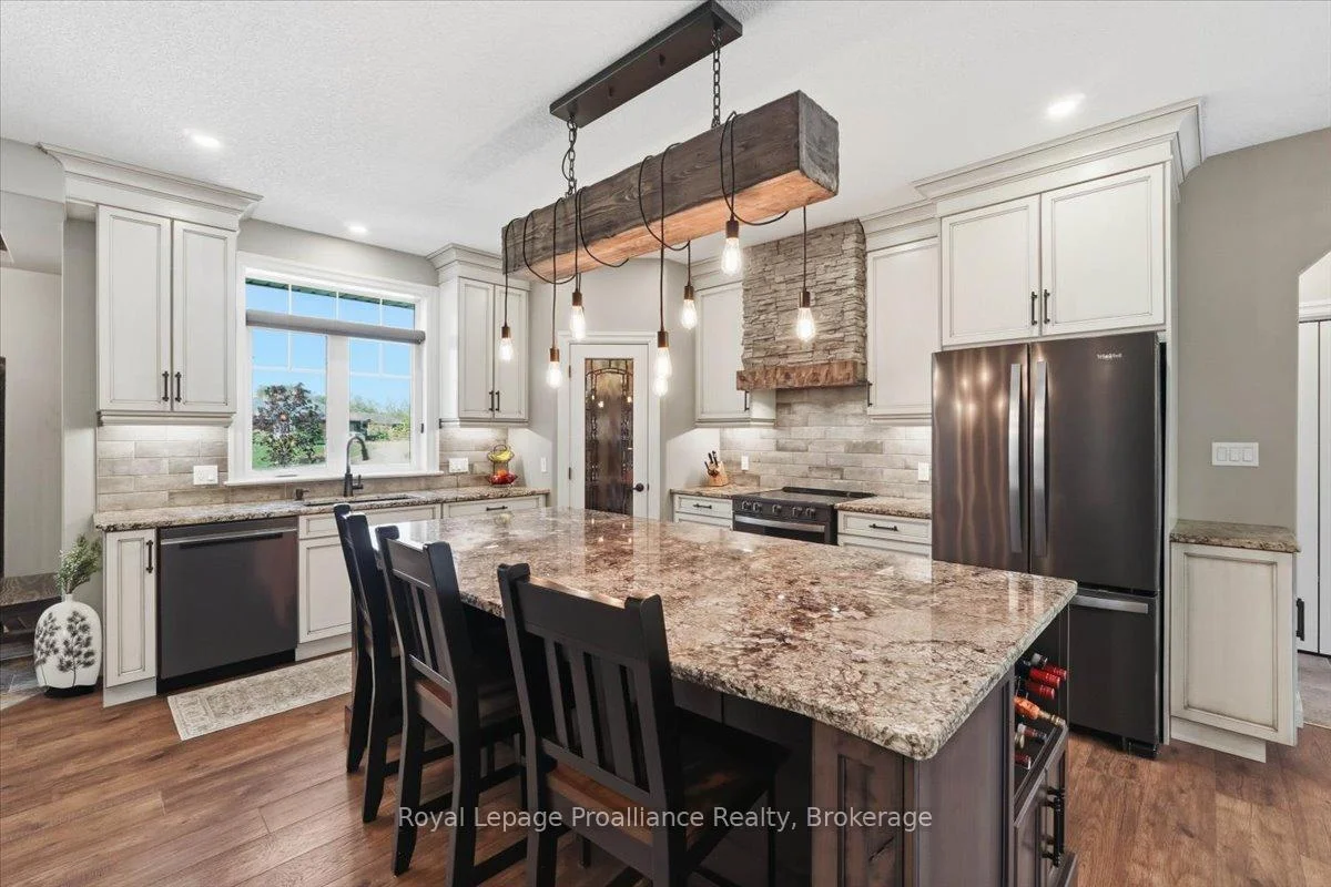 Photo 34 of 63 Hiddenvalley Drive, Belleville, Thurlow Ward — HOMEH