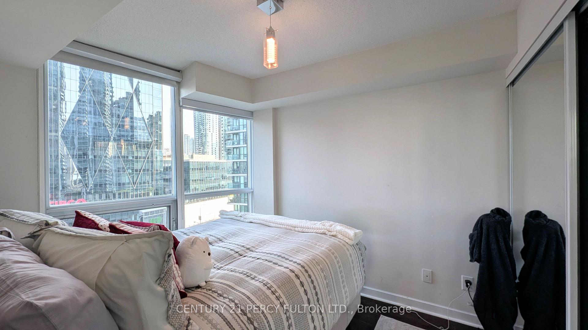 Photo 10 of Unit 1303, 33 Bay Street, Toronto, Waterfront Communities — HOMEH