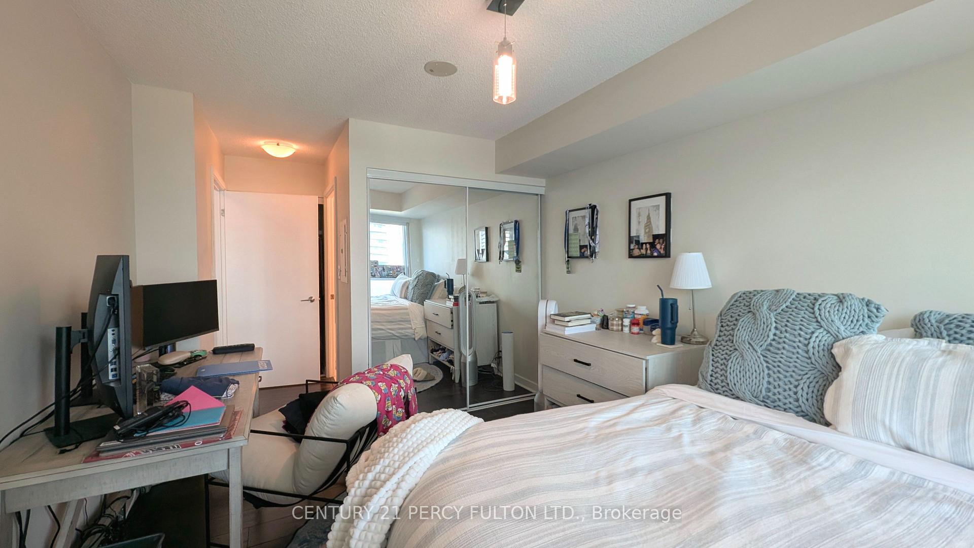 Photo 11 of Unit 1303, 33 Bay Street, Toronto, Waterfront Communities — HOMEH