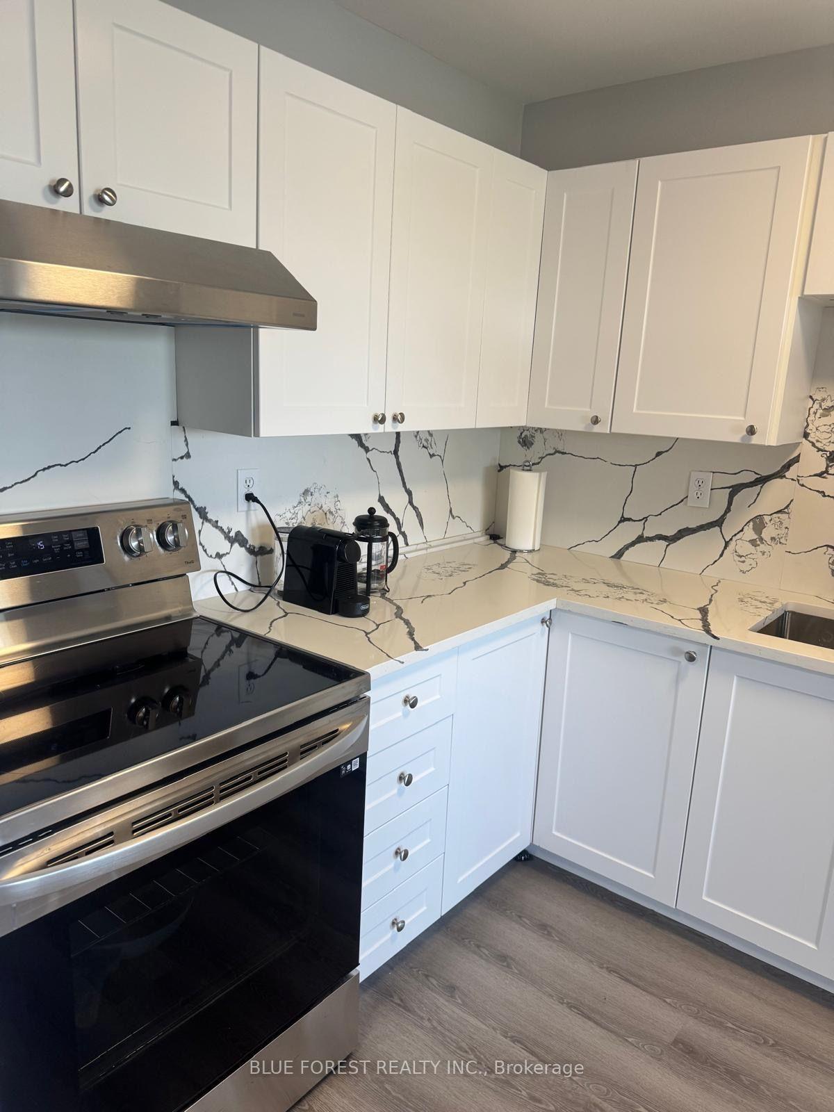 Photo 7 of Unit 607, 30 Chapman Court, London, North I — HOMEH