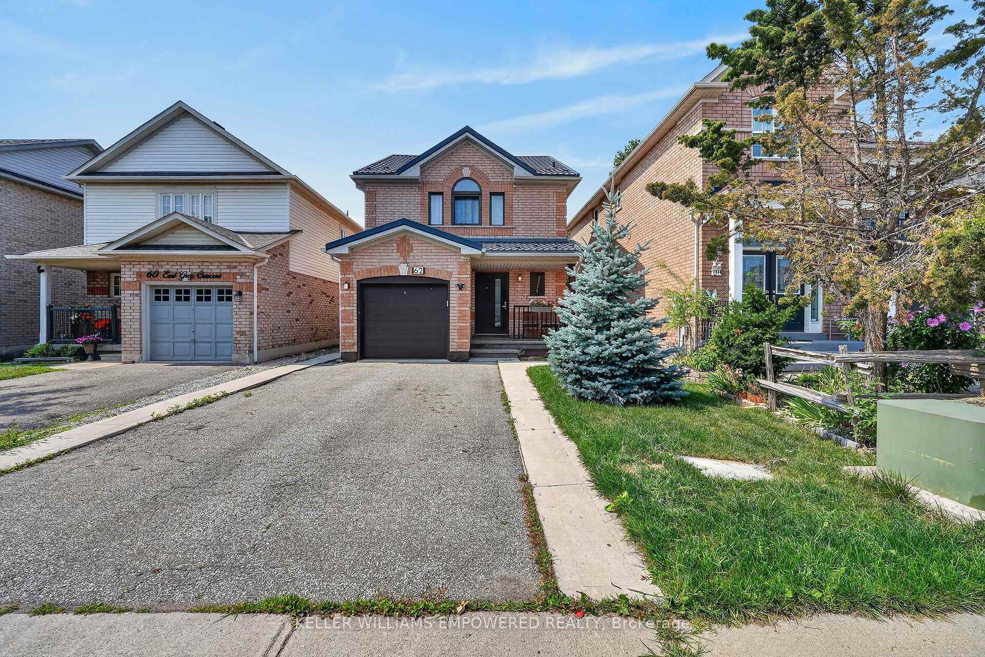Photo 7 of 62 Earl Grey Crescent, Brampton, Fletcher's Meadow — HOMEH
