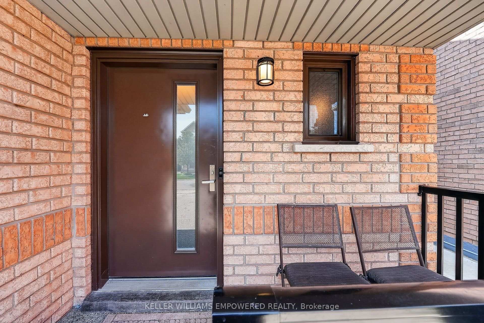 Photo 9 of 62 Earl Grey Crescent, Brampton, Fletcher's Meadow — HOMEH