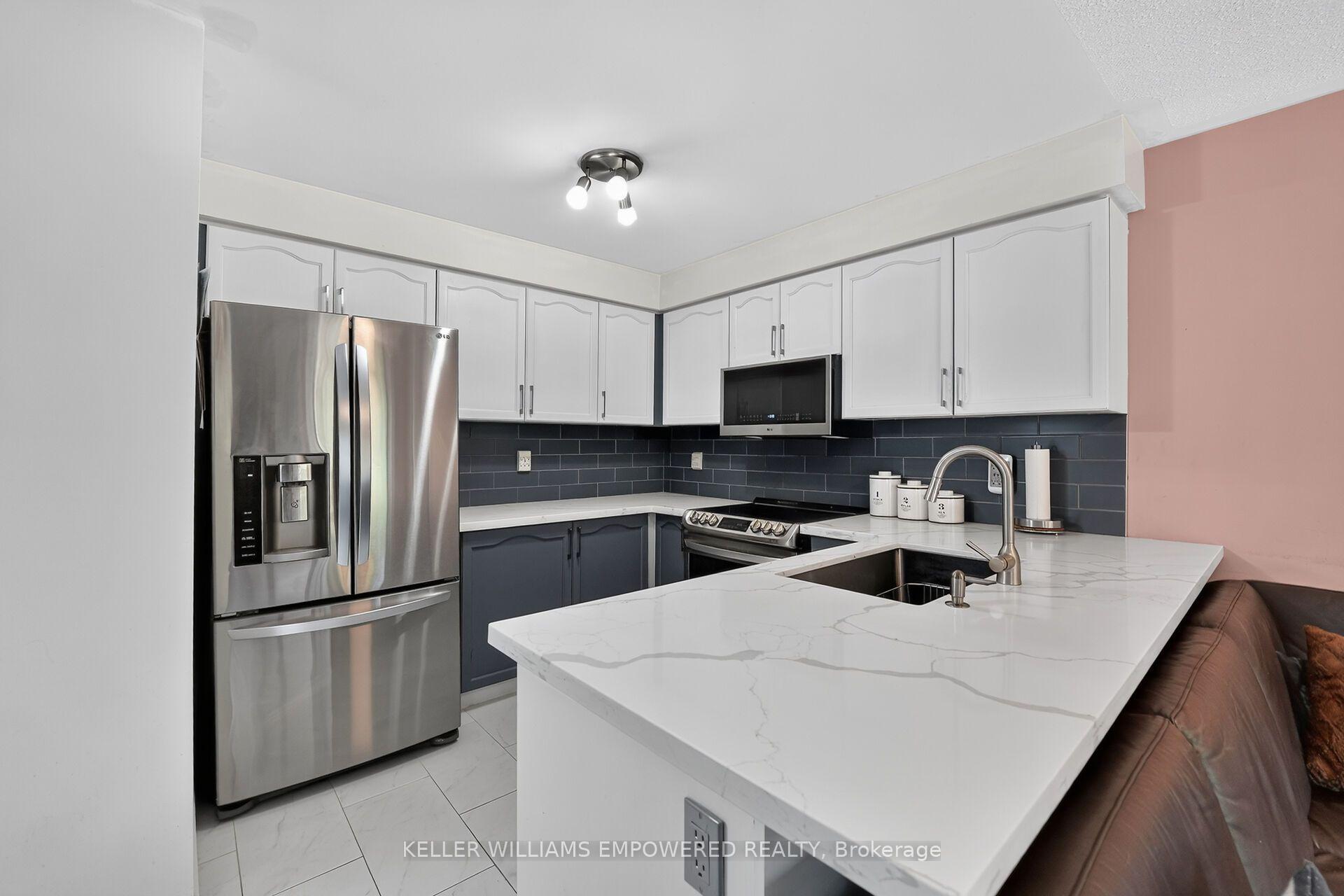 Photo 11 of 62 Earl Grey Crescent, Brampton, Fletcher's Meadow — HOMEH