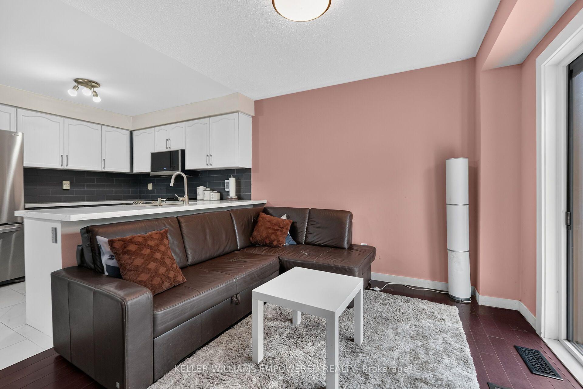 Photo 15 of 62 Earl Grey Crescent, Brampton, Fletcher's Meadow — HOMEH